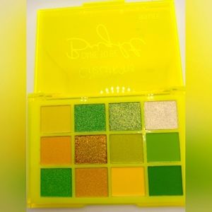 Beauty creations  dare to be bright palette